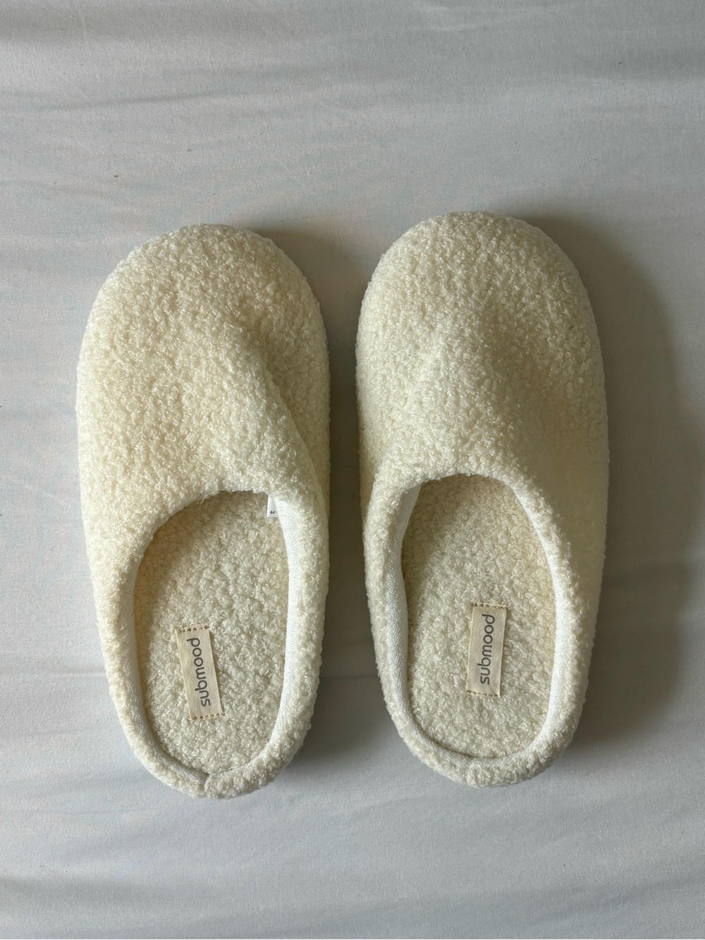Submood Cream Sherpa Slip-On Women's Slippers